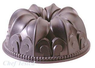 fleur de lis Cake Pan - made in the USA