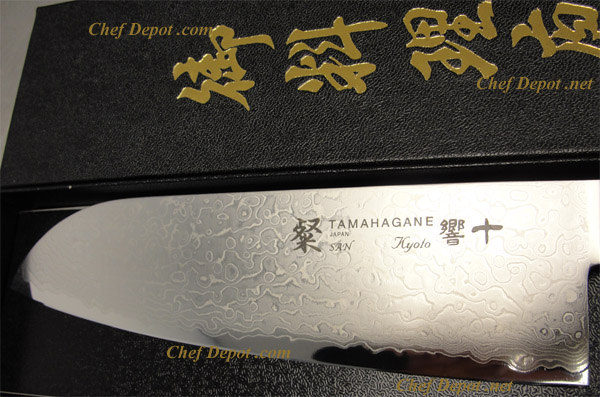 Handmade Japanese Tamahagane 7 in. Damascus Santoku Knife, close up pictures